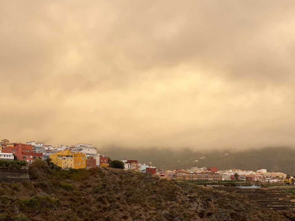 Herzrisiko durch Saharastaub: Teneriffa-Studie zeigt 86 % Todesfälle bei hoher Calima-Belastung